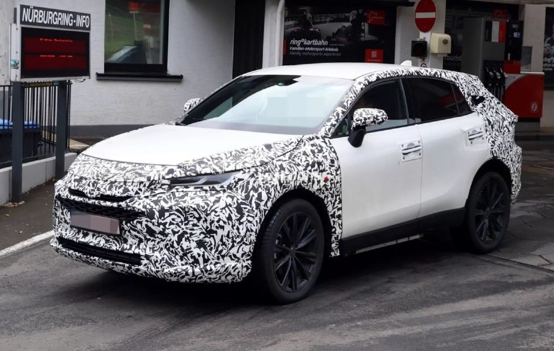 Новая Toyota Harrier станет кросс-купе 

Toyota на...