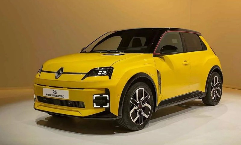 Внешность нового Renault 5 раскрыли за сутки до пр...