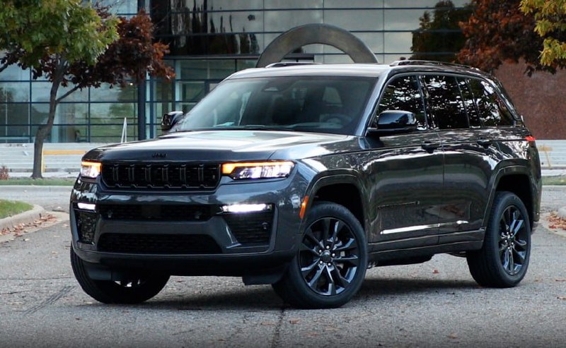В США представили Jeep Grand Cherokee 2026 года

К...