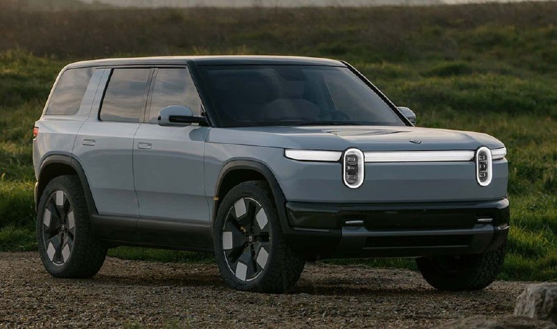 Кроссовер Rivian R2 запустили в производство

В СШ...