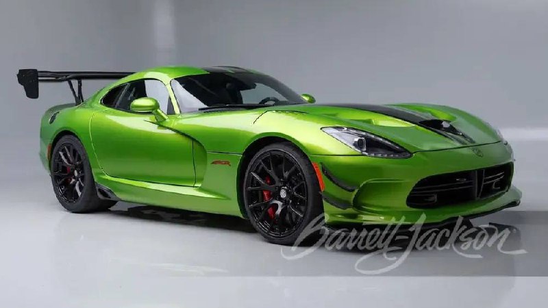 Легендарный Dodge Viper почти без пробега может уй...