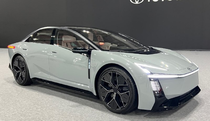 Toyota представила концепт новой Corolla 

На Japa...