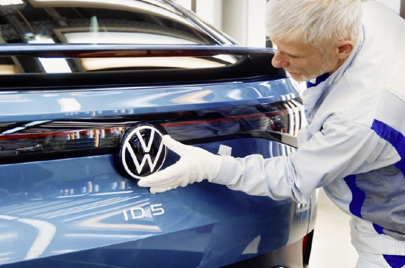 Volkswagen не хватает €11 млрд — концерн урезает р...