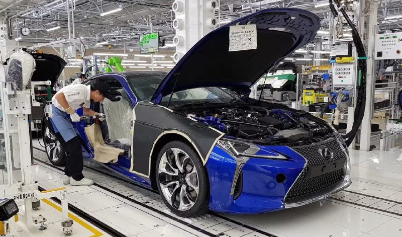 Lexus снимает с производства флагманское купе LC

...