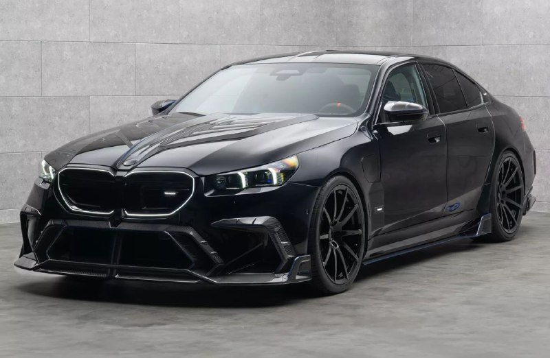 Mansory превратила новый BMW M5 в карбоновый супер...